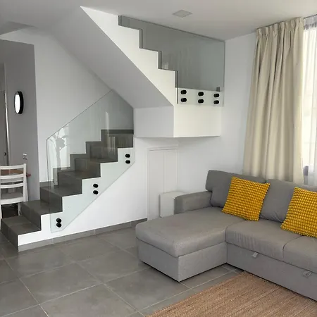 Airport 宏达海滩