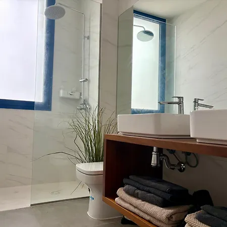 Airport * Playa Honda (Lanzarote)