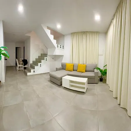 Airport Holiday home *